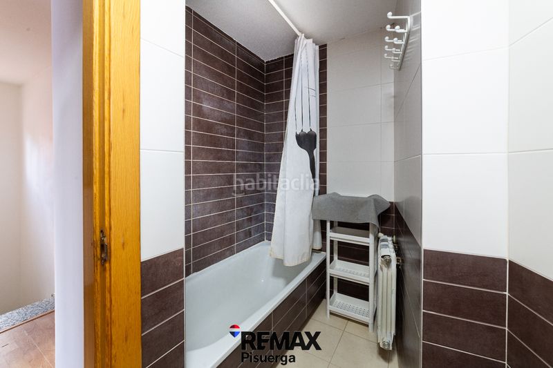 Foto 9aa4c627-2e33-485a-b561-d31084ffca13. Chalet en calle santibañez 6 en Traspinedo