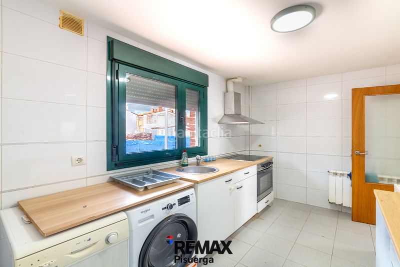 Foto fc0e300f-12e7-456d-9353-d65452bcd1c7. Chalet en calle santibañez 6 en Traspinedo