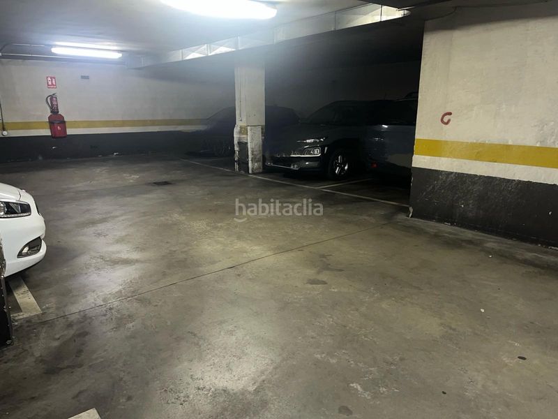 Foto bfb7eb5f-7fe3-4959-891a-366173b9c25c. Aparcament cotxe a calle levante 2 a Delicias Valladolid
