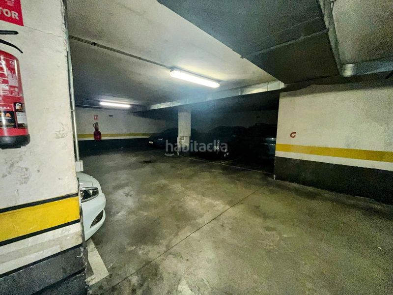 Foto cd5c09b1-9ba5-4d1d-9d6d-94db1554cd61. Aparcament cotxe a calle levante 2 a Delicias Valladolid