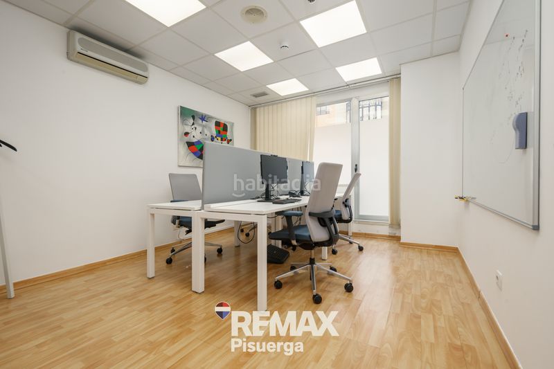 Foto 47df2143-7538-4ac1-9470-0135836f5a08. Oficina en calle de santiago 13 en Centro Valladolid