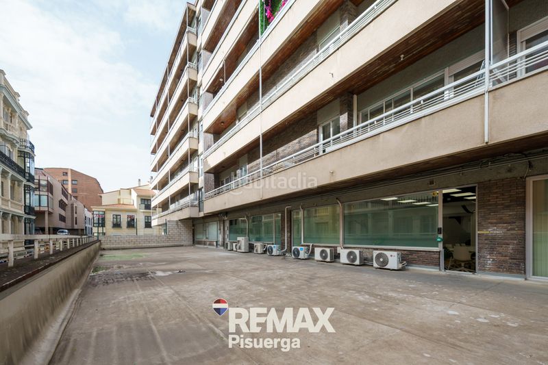 Foto af0fde10-fc8c-496b-9493-38ee66d887bb. Oficina en calle de santiago 13 en Centro Valladolid