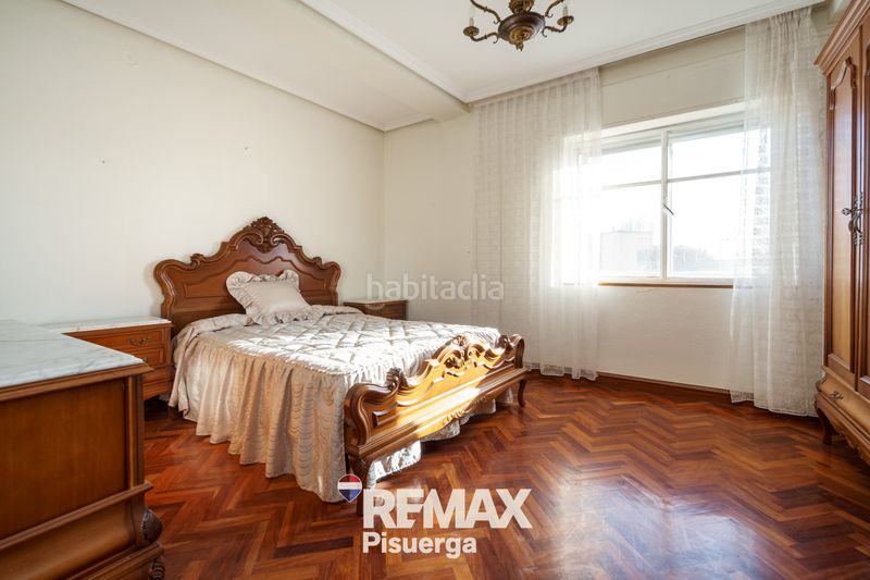Foto 591b6f02-60fa-48fe-8c85-4c52b7d4ac62. Chalet en calle modesto lafuente 2 en Venta de Baños