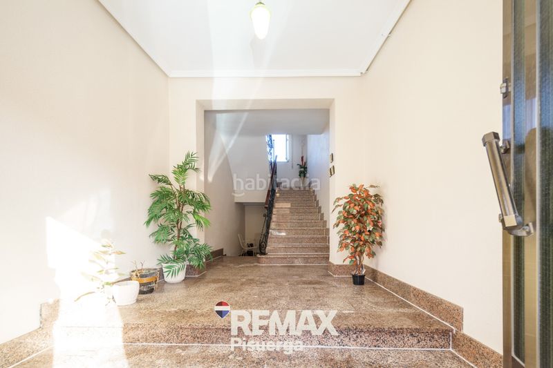 Foto ad10fb93-16d9-48e6-b577-b23084e0760f. Chalet en calle modesto lafuente 2 en Venta de Baños