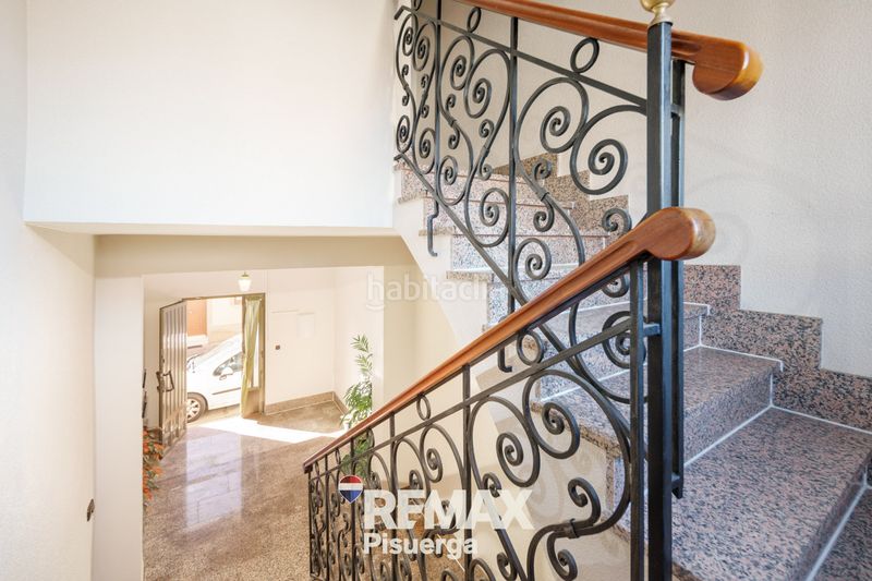 Foto b2c6501c-ff43-4b4a-9fc4-5ff188731922. Chalet en calle modesto lafuente 2 en Venta de Baños