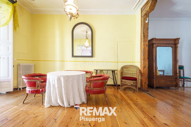 Foto 01868c01-f8ea-43b0-980f-b45546e97907. Piso en calle bajada de la libertad 6 en Centro Valladolid