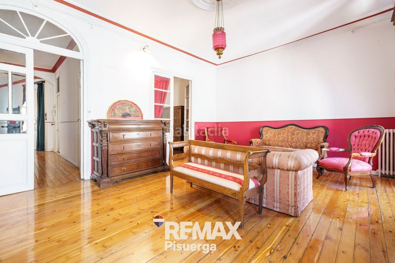 Foto 4176f4fd-afcc-4e12-b91b-ae167dea0a3b. Piso en calle bajada de la libertad 6 en Centro Valladolid