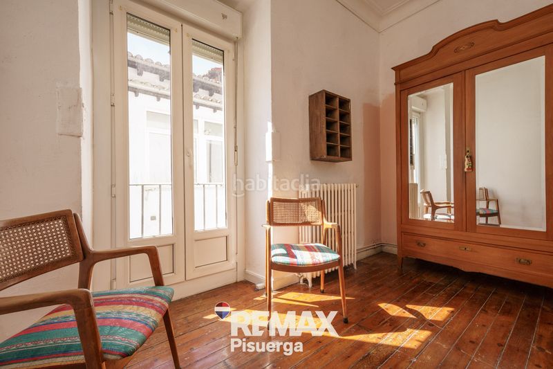 Foto 6f696a97-c1cf-409f-8728-b0b38cd8a2e2. Piso en calle bajada de la libertad 6 en Centro Valladolid