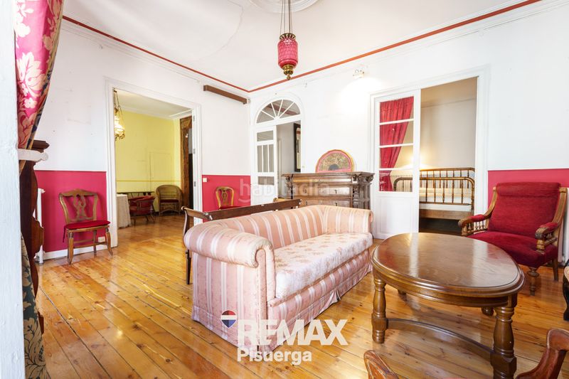 Foto f3961256-2a83-4af0-b935-431779cea0d2. Piso en calle bajada de la libertad 6 en Centro Valladolid