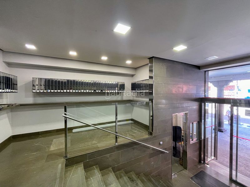 Foto fcfebcdd-2a82-41c3-b5da-fb4341796fde. Oficina en calle pasión 13 en Centro Valladolid