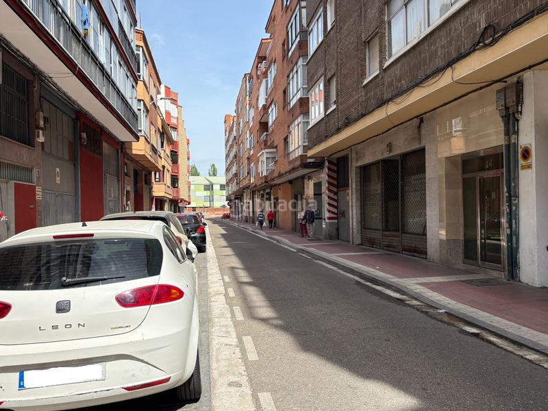 Foto 95820a3f-3ebc-4275-a629-e9830425a46c. Pis a calle esquila 18 a Pajarillos Bajos Valladolid