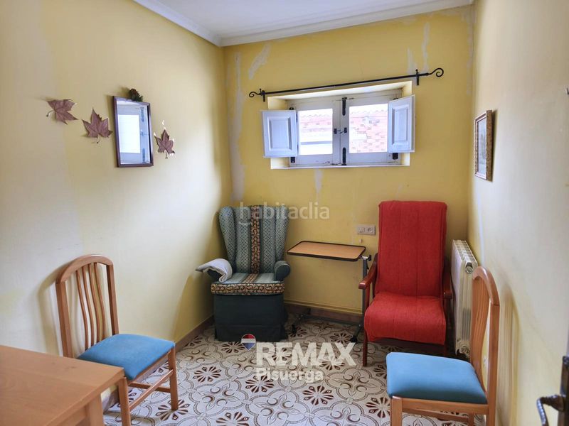 Foto 00ad3f73-a6fb-4995-baf3-990452fb5457. Edificio en carretera tiedra 9 en Pozoantiguo