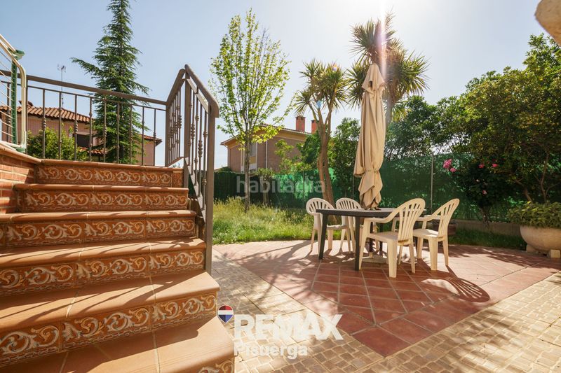 Foto 5bb22045-935d-4e2e-a492-04103f3260d5. Chalet en calle retama 5 en Boecillo