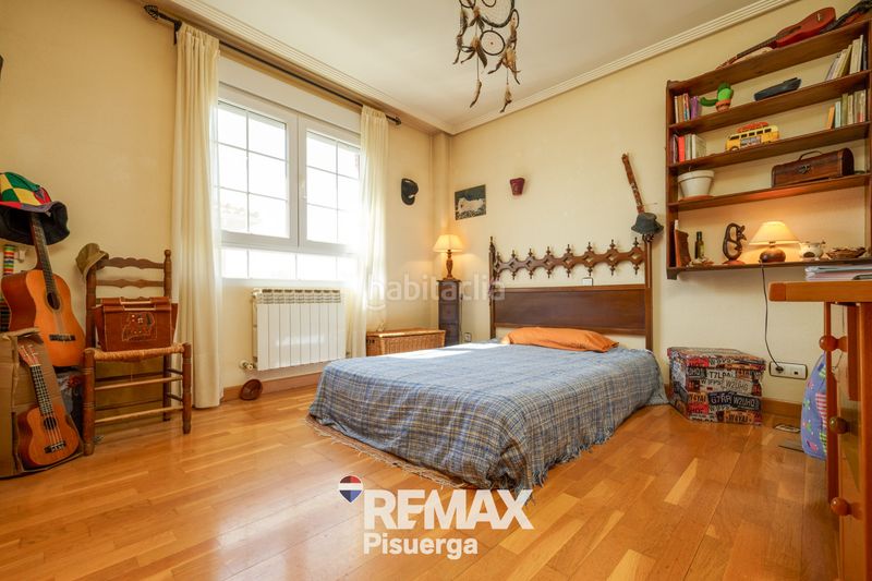Foto 8ac43f5a-3d38-4083-805a-2ff4088c1424. Chalet en calle retama 5 en Boecillo