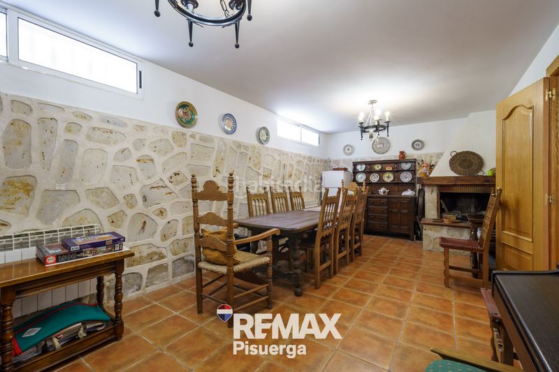 Foto aef1aea2-9a6d-4b2e-9217-84684805edc7. Chalet en calle retama 5 en Boecillo