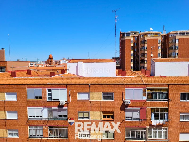 Foto eee0fb2c-1722-4fc4-ab9f-2a65ccdf5b3b. Pis a calle ebro 9 a Delicias Valladolid