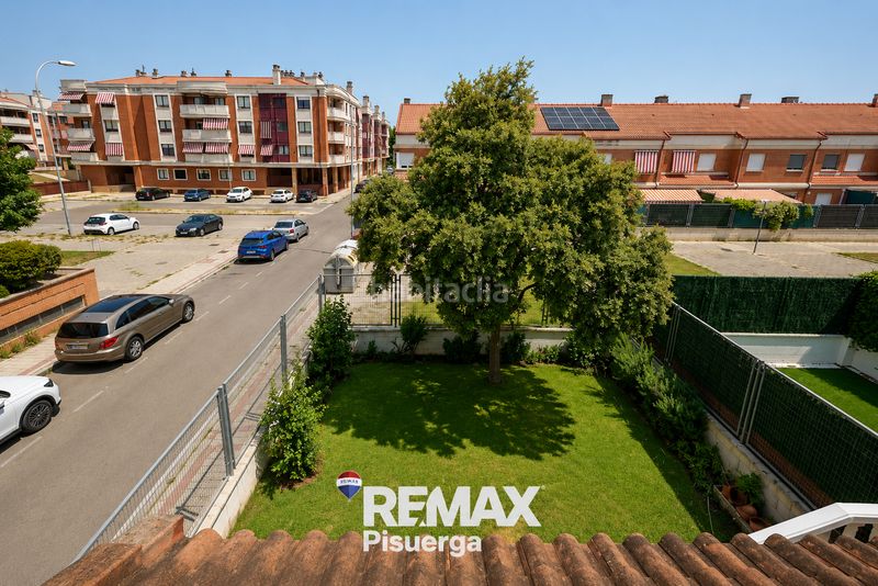Foto c567b843-eede-4093-9b81-2a69ac0795e6. Xalet a calle capuletti 21 a Covaresa Valladolid