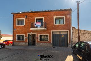 Chalet in Calle de berceruelo 2