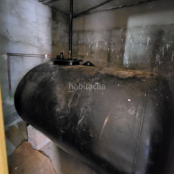 Foto e892ddb8-2445-4702-8120-3b28ce8ee36b. Finca rústica a Cigales