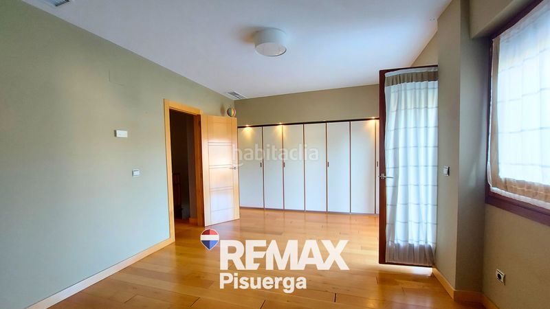 Foto b8c5aba1-56b4-41e1-97f3-f7c17b130a7a. Chalet en avenida Boecillo 74 en Boecillo