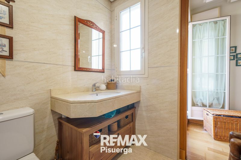 Foto 05f8b74e-8606-4c26-9e34-7839a77b0cdf. Xalet amb calefacció aparcament piscina a Las Villas - Valparaiso - El Peral Valladolid