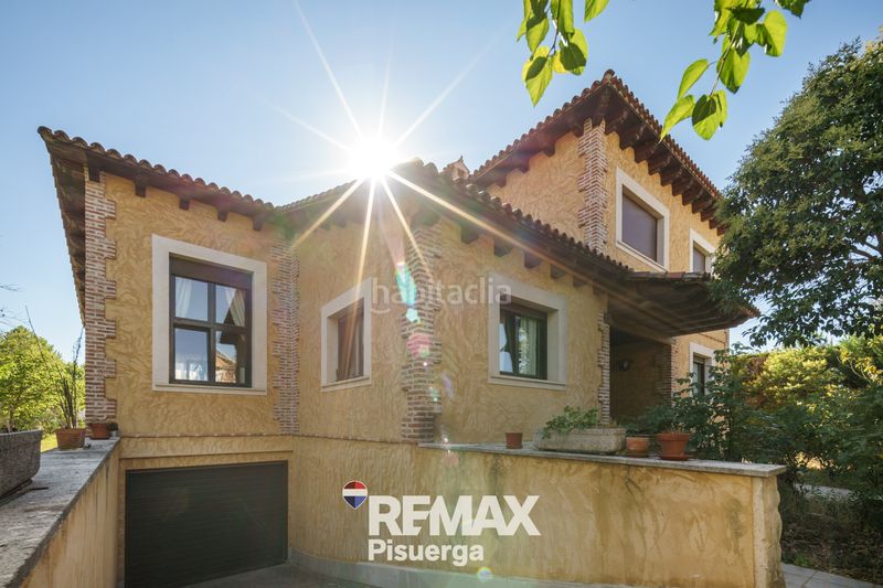 Foto 105379f0-70ca-4cac-ac3e-89298e693e9d. Chalet en calle balandro 126 en Boecillo