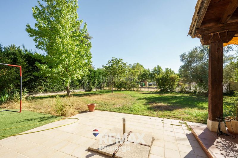 Foto 41612c0e-db14-4bf0-ac77-54174a0ba326. Chalet en calle balandro 126 en Boecillo