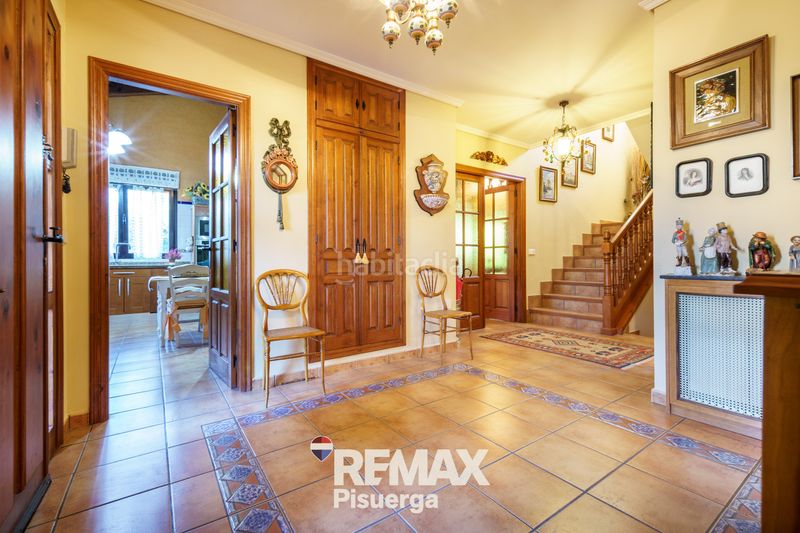 Foto 49d39481-6596-4d4a-8bb9-0ba7ae8af5f4. Chalet en calle balandro 126 en Boecillo