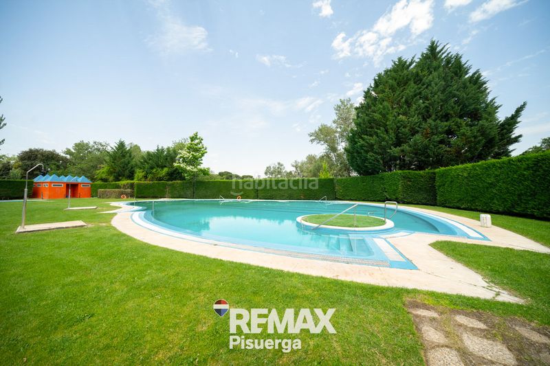 Foto 6b50a270-9378-442e-bbe0-5126988f7eb1. Chalet en calle balandro 126 en Boecillo