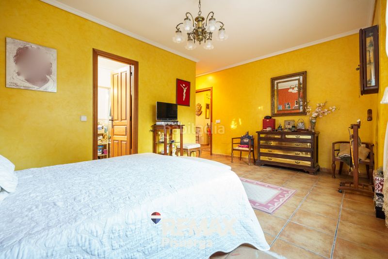 Foto 6e7da1ad-0d42-4fd1-b10a-69620508b0db. Chalet en calle balandro 126 en Boecillo