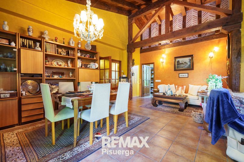 Foto 7780684d-e93c-4302-931e-8ce4830845d3. Chalet en calle balandro 126 en Boecillo