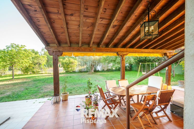 Foto a6890580-6c36-478c-907b-53c3756a315b. Chalet en calle balandro 126 en Boecillo