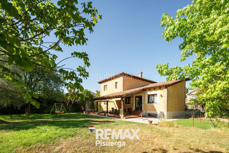Foto d0ba29ed-60df-4848-a25e-ef0a1fd3ed94. Chalet en calle balandro 126 en Boecillo