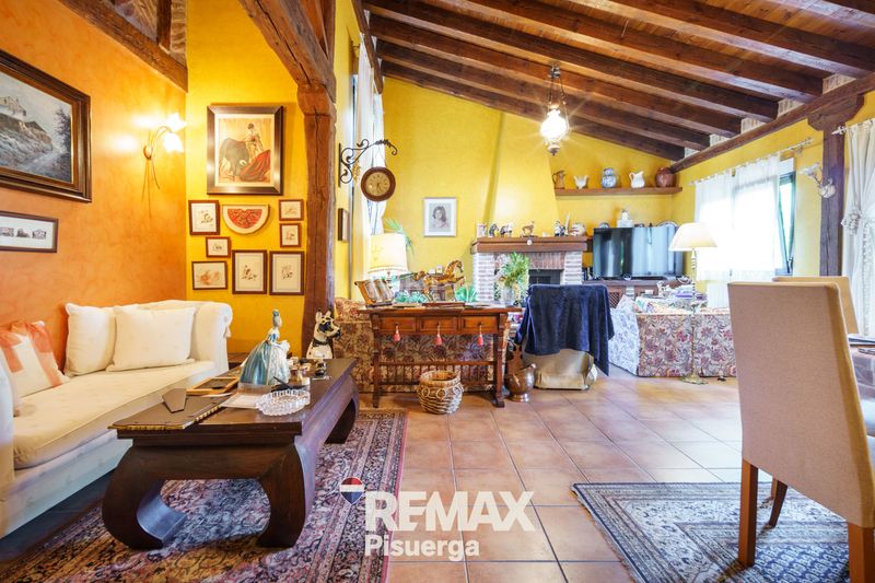 Foto fa070e51-ee42-40fc-87e2-f5ce790247b3. Chalet en calle balandro 126 en Boecillo