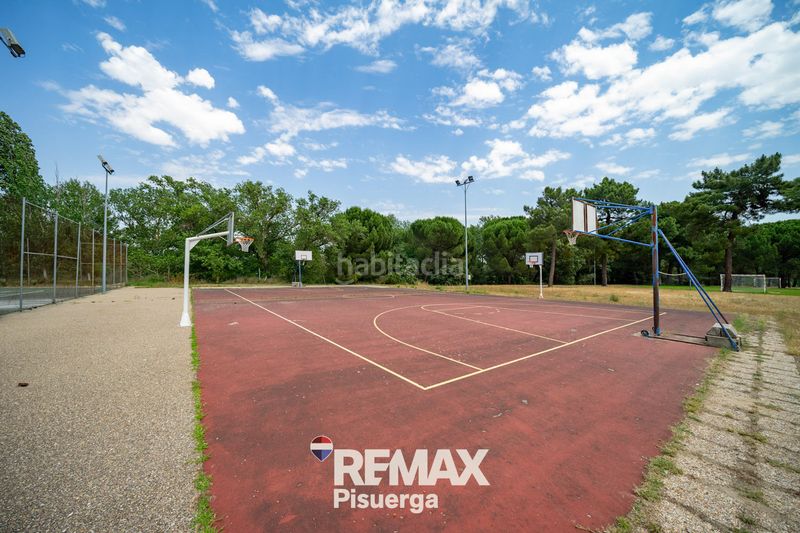 Foto fae87b99-742f-4b63-a429-ad588acad88c. Chalet en calle balandro 126 en Boecillo