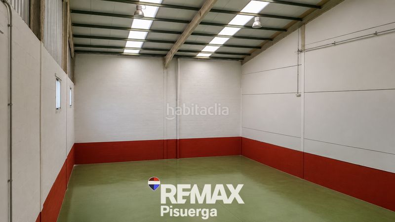 Foto 013a968c-447e-4ad8-8046-5d55d33da229. Bâtiment à usage industriel dans calle zamora 13 dans Laguna de Duero