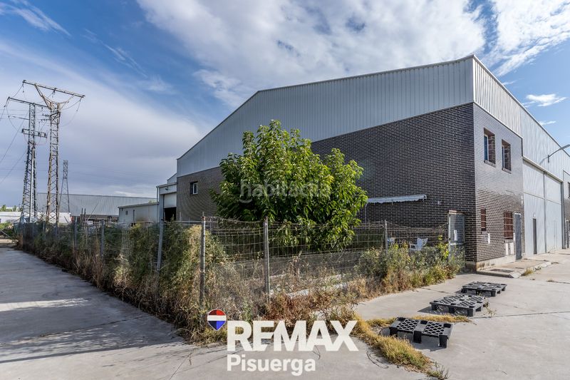 Foto d9115736-5b32-47e7-9bb5-4acdb72d8b5b. Bâtiment à usage industriel dans calle zamora 13 dans Laguna de Duero