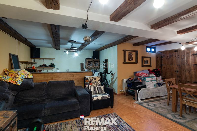 Foto 0d400557-7e72-4f83-8704-ba4f10c7ec64. Chalet in calle comunidad de galicia 7 in Laguna de Duero