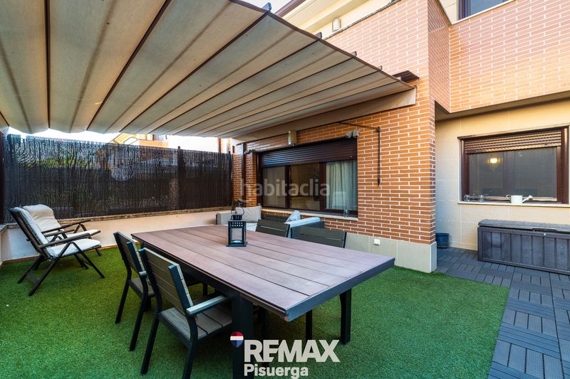 Foto 305e6ced-63df-464f-8282-890b84d703b1. Chalet in calle comunidad de galicia 7 in Laguna de Duero
