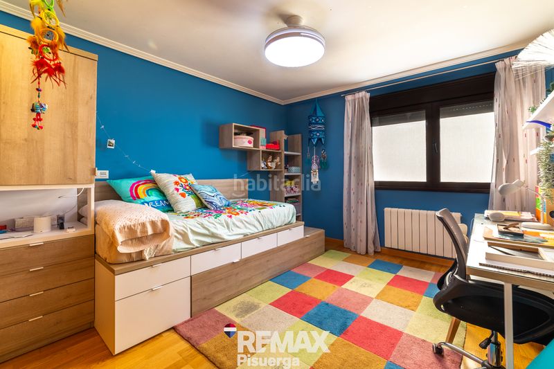 Foto 49d15e5f-87c3-44dc-a5ca-c920b5fc62e8. Chalet in calle comunidad de galicia 7 in Laguna de Duero