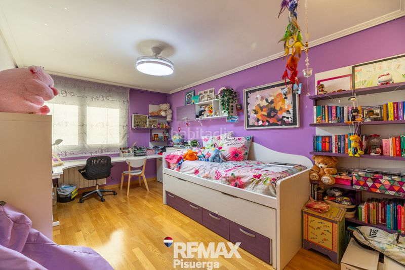 Foto d78572fb-93cd-42cf-85c7-01abefcebf1d. Chalet in calle comunidad de galicia 7 in Laguna de Duero