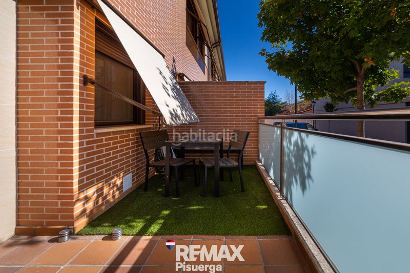 Foto e2971cdc-073a-4619-9376-13e9080ac198. Chalet in calle comunidad de galicia 7 in Laguna de Duero