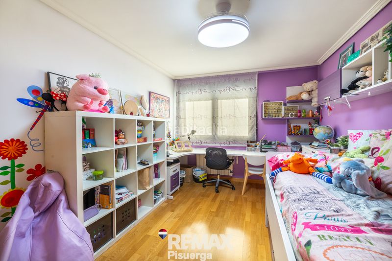 Foto fc82f820-1883-4d49-a0da-7afba909a430. Chalet in calle comunidad de galicia 7 in Laguna de Duero
