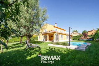 Chalet in Calle de santa isabel 11