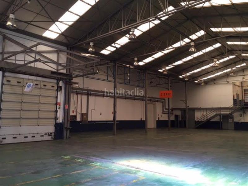 Foto f2bc23b3-2555-4b7f-a5b2-a443c6c750c7. Alquiler nave industrial en Arafo