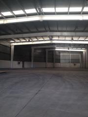 Lloguer Nau industrial a Arafo. En 1 línea, con 2 muelles de carga y transformador propio