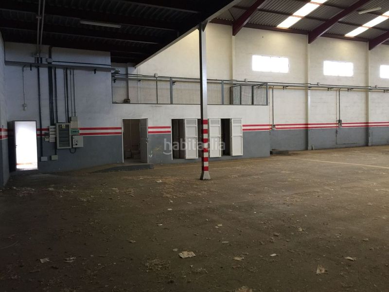 Foto a6eff5f6-8808-40a9-b325-39771dbc4d42. Rent industrial building in Casco Urbano Adeje