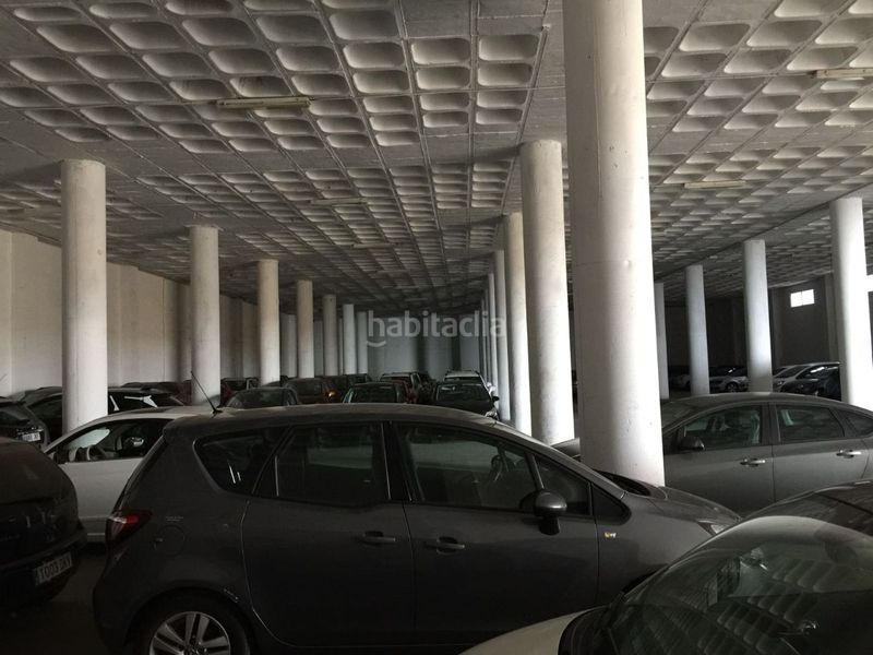 Foto fece4e98-3bd5-4c97-acd1-2987c87487de. Rent industrial building in Casco Urbano Adeje