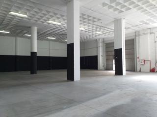 Rent Industrial building in Buenos Aires - Chamberí - Las Moraditas. Nave industrial en polígono el mayorazgo.