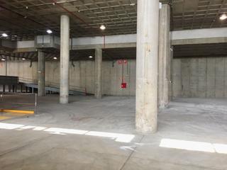 Location Bâtiment à usage industriel à Buenos Aires - Chamberí - Las Moraditas. Muy buena ubicación, dos muelles de carga
